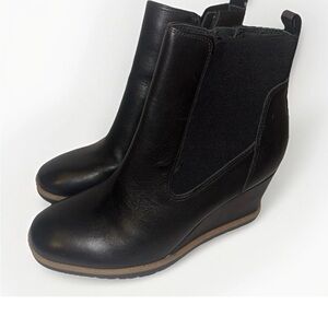NEW Söfft Monica Wedge Chelsea Boot Womens Sz 8 Black Waterproof Arch Support